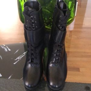 New Barbara Bucci boots size 10